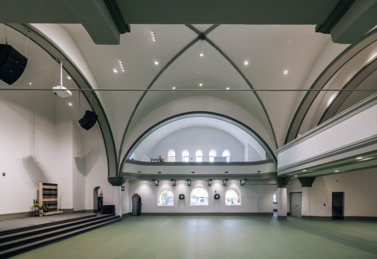 202308-RenaissanceChurch-008